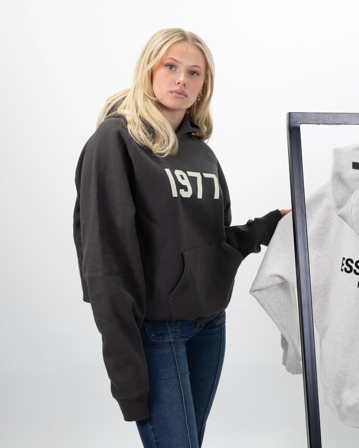 Fear Of God Essentials Hættetrøje Light Havremel