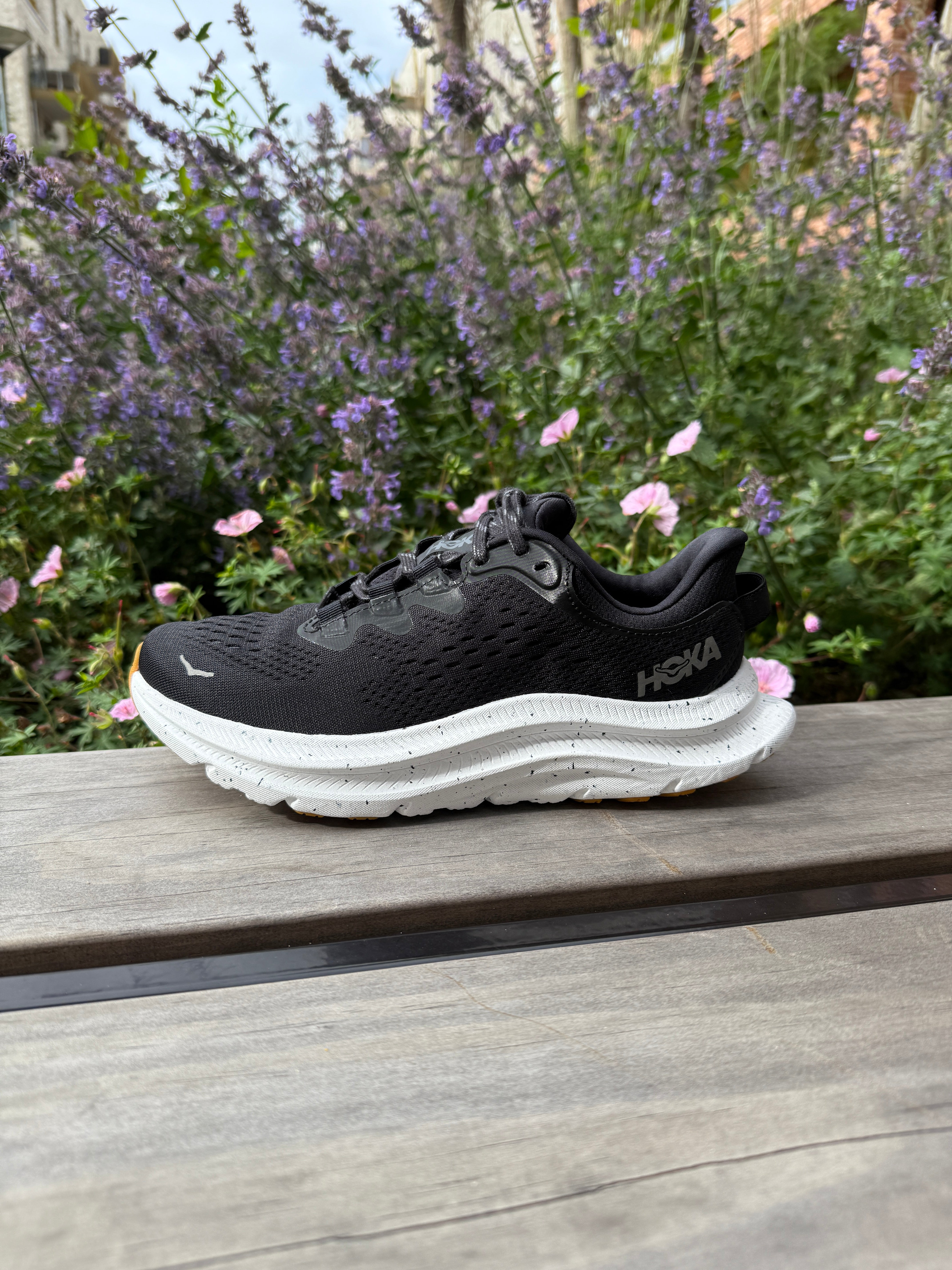 Hoka M Kawana 2 BLACK / WHITE