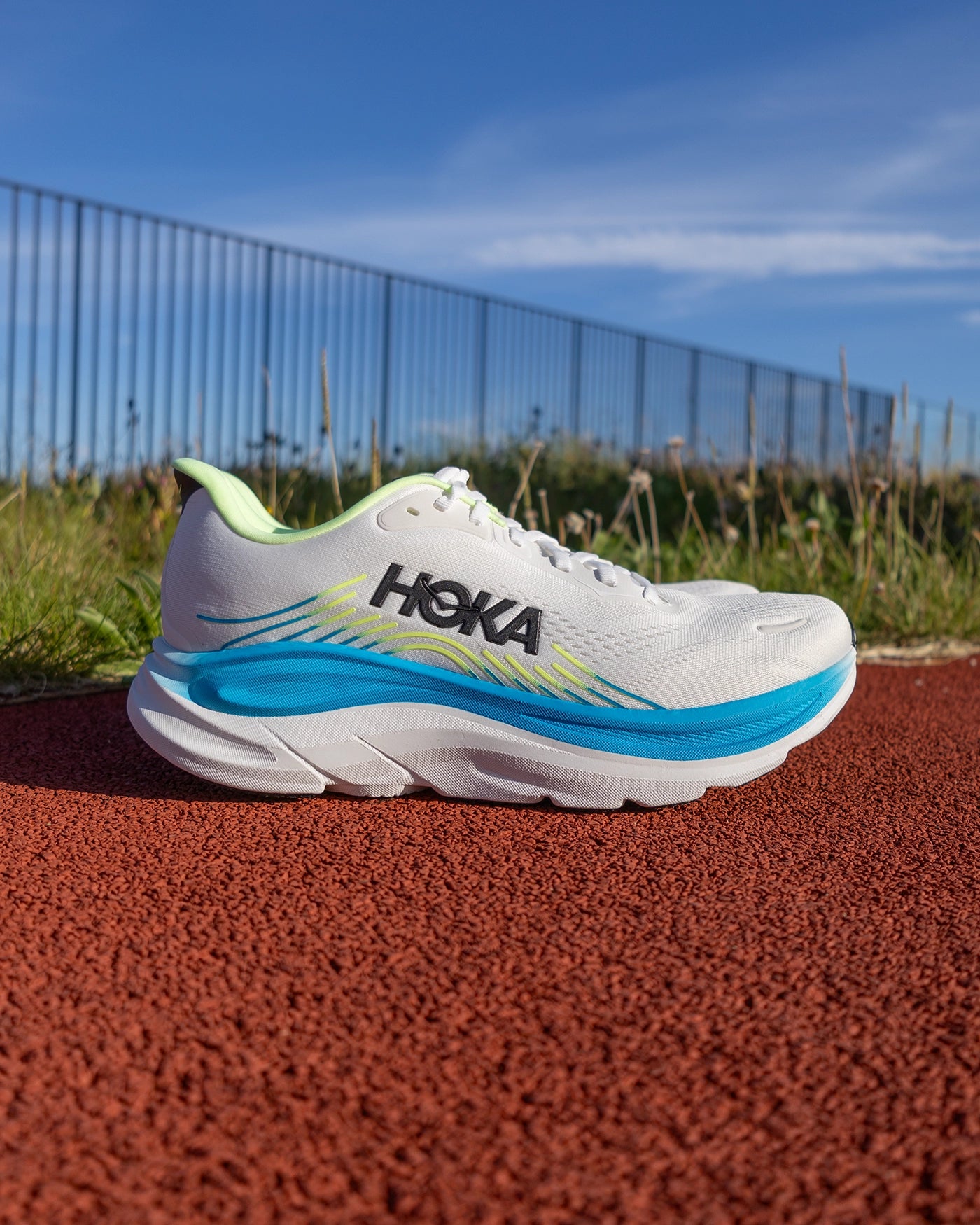 Hoka Clifton 11 Frost / Black Herre